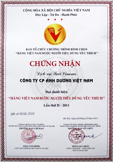 Chứng nhận hàng Việt Nam được người tiêu dùng ưa thích 2011