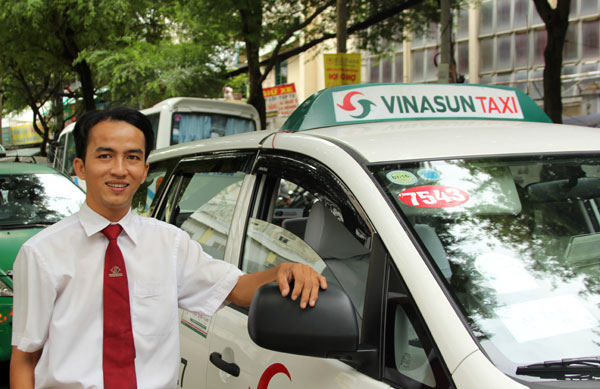 Lái xe Nguyễn Quý tự đặt chỉ tiêu thì lương cao nhưng đầy áp lực